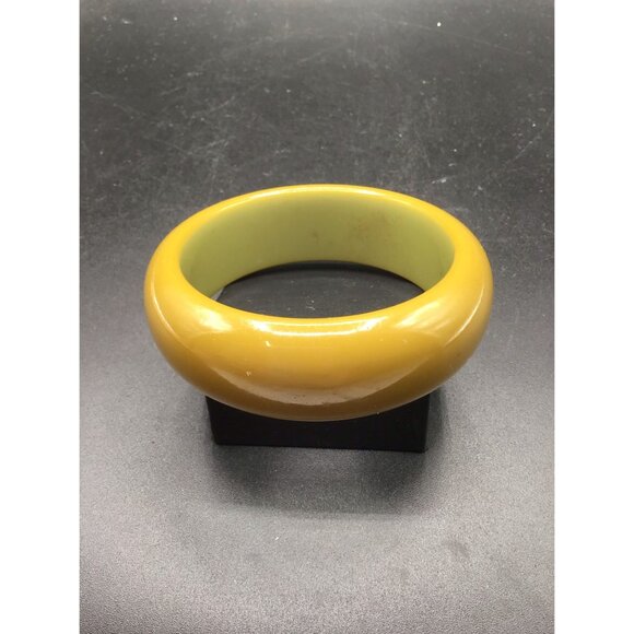 Olive Green Bakelite Bangle Chunky Domed Thick Glossy Vintage Plastic Bracelet - Picture 3 of 7